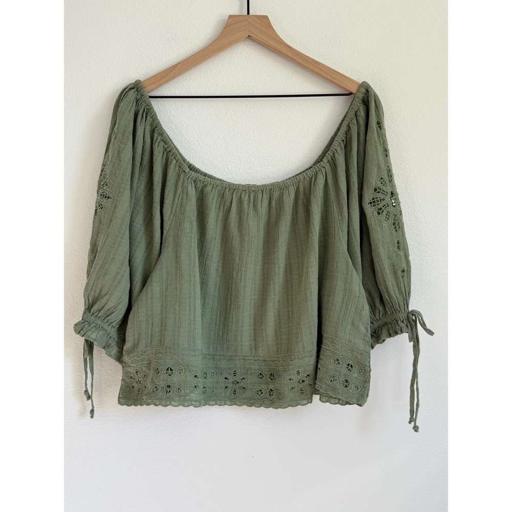 American Eagle Blouse Large Green Boho Eyelet Gauze Puff Sleeve Coastal Festival